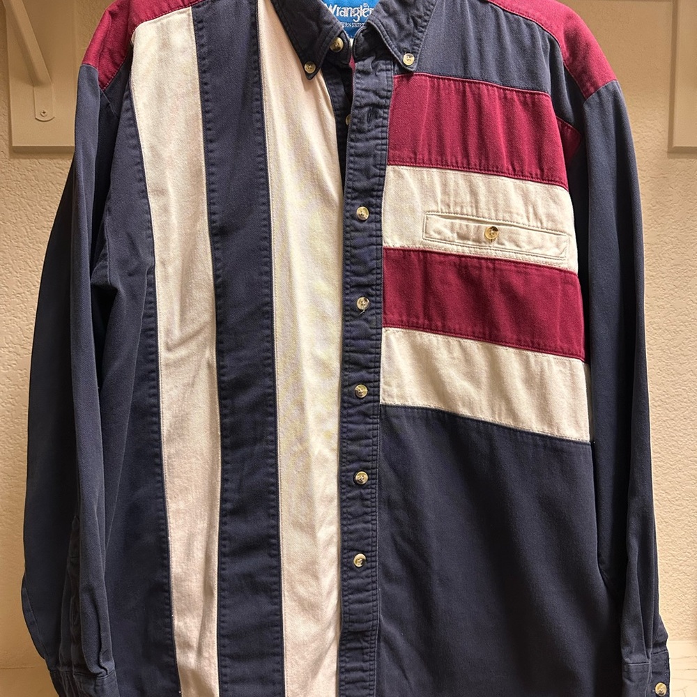Wrangler Blue and Red Casual Button Down Shirts
